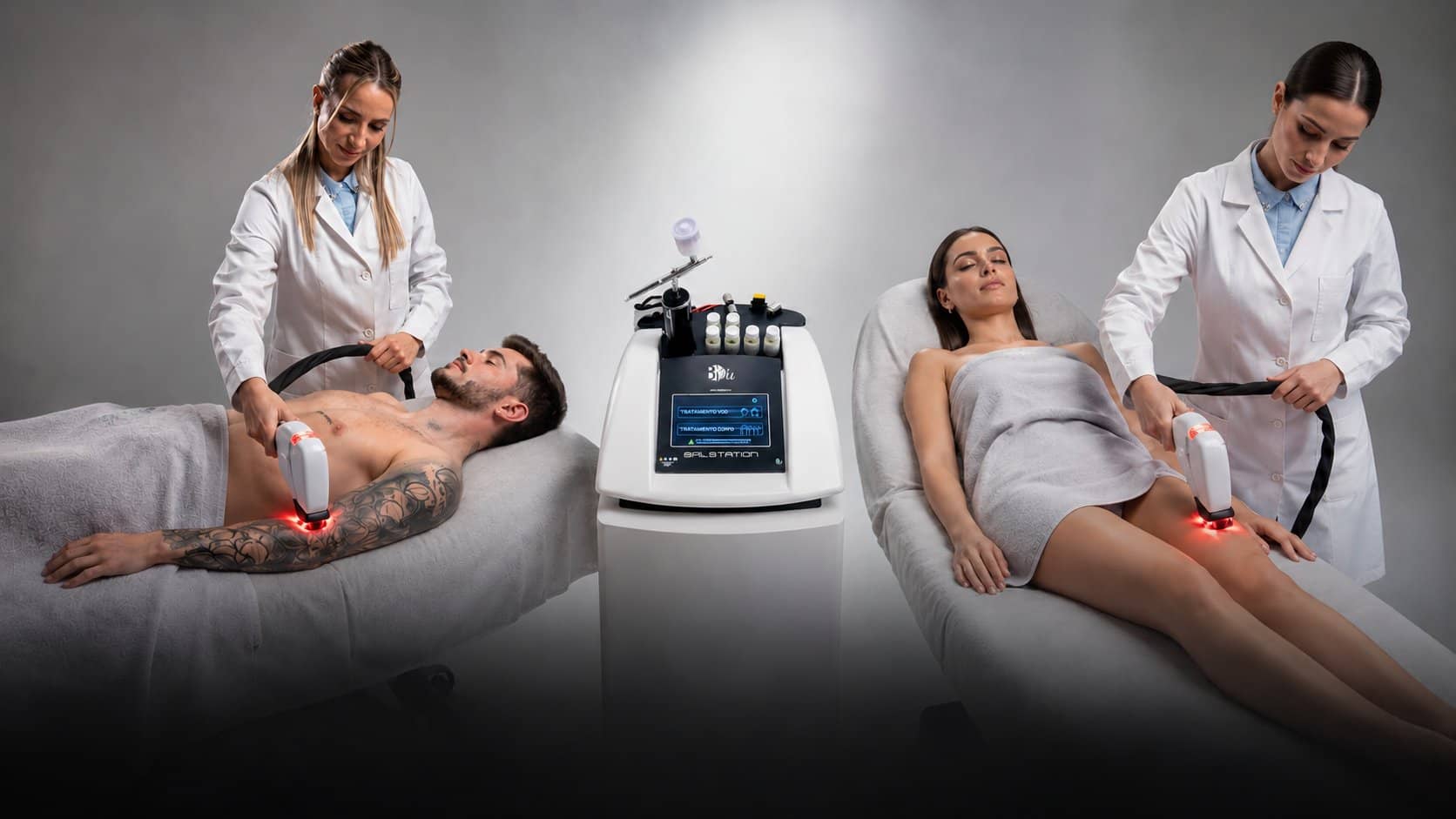 Trattamento di bio epilazione Épilis su zona tatuata e sulla gamba, eseguito da due estetiste